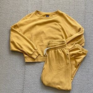 Yellow GAP Sweatshirt + Sweatpants Set